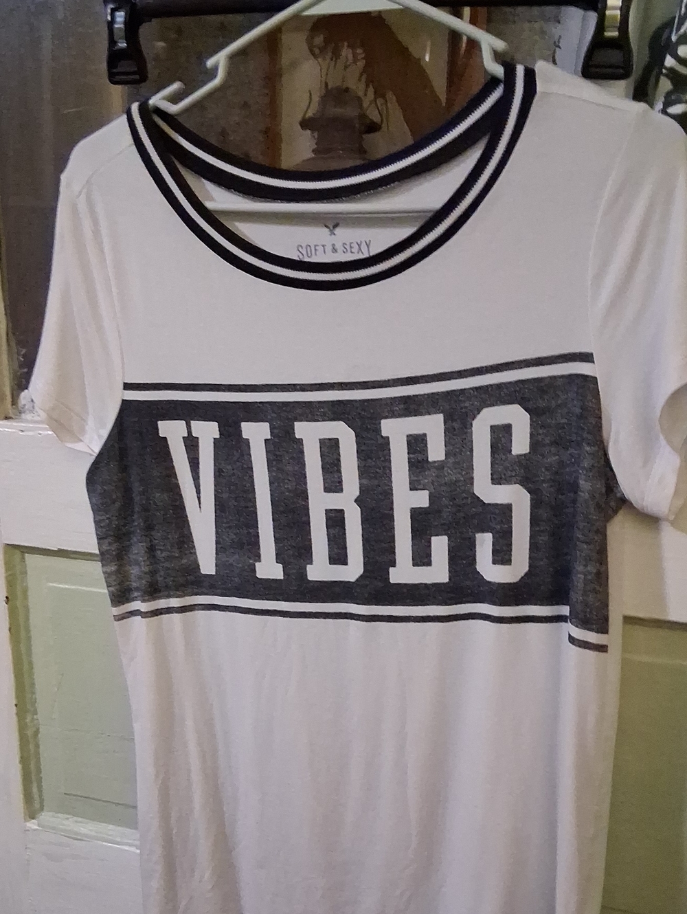 American Eagle Outfitters White and Black 'VIBES' Graphic Tee